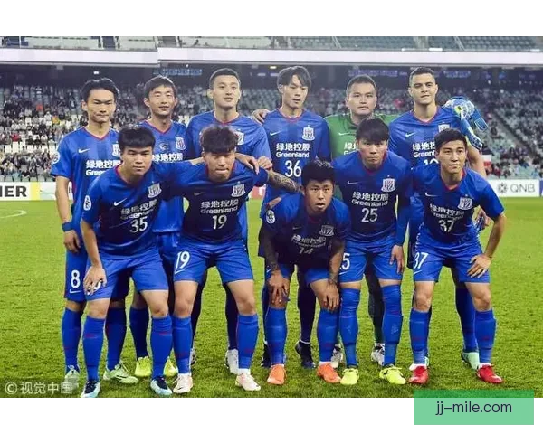 上海申花亚冠客场鏖战中央海岸最终惊险逼平对手